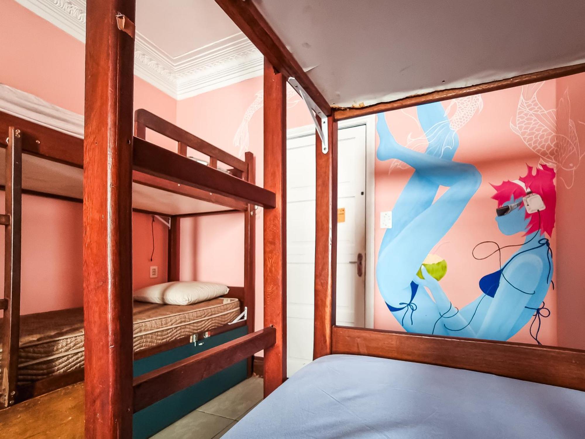 Bed Female Dormitory Room AC